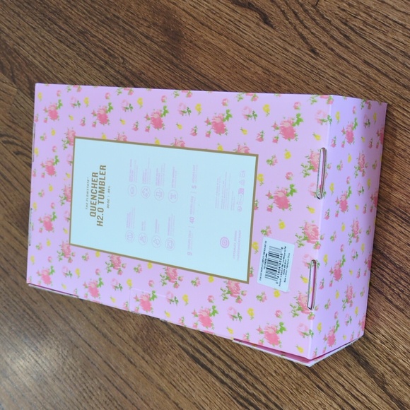 BOX Stanley x LoveShackFancy Quencher H2.0 FlowState Tumbler - Picture 4 of 5